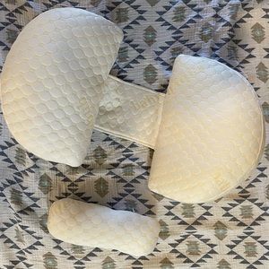 Babybub Compact Pregnancy Pillow